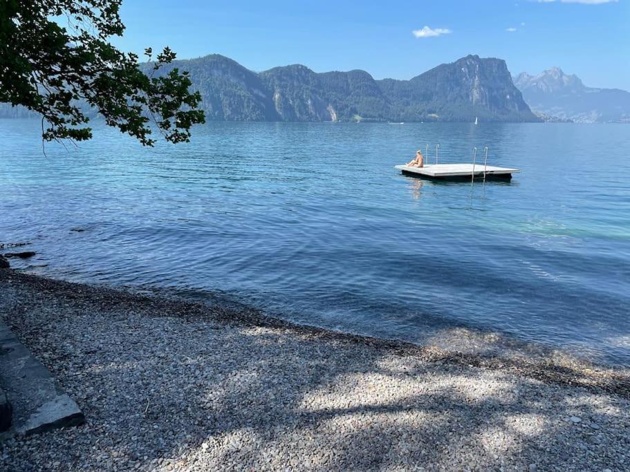 Villa Bootsmann Mit Spektakulaerer Seesicht Nahe Badestrand Vitznau Exterior photo